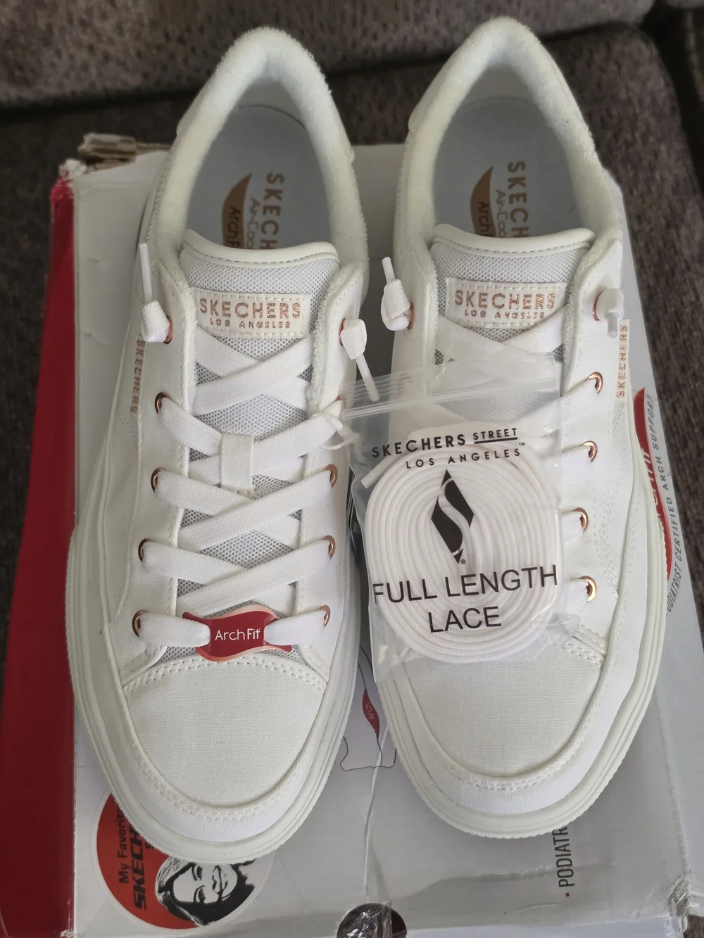 Skechers Street Arch Fit Arcade Meet Ya There White Sneakers Size 9.5